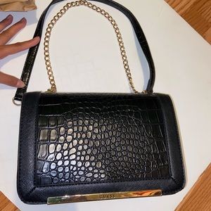 Guess Shoulder Bag